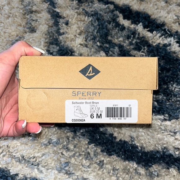 Lightly used Kids SPERRY Boots size 6M - Picture 3 of 7